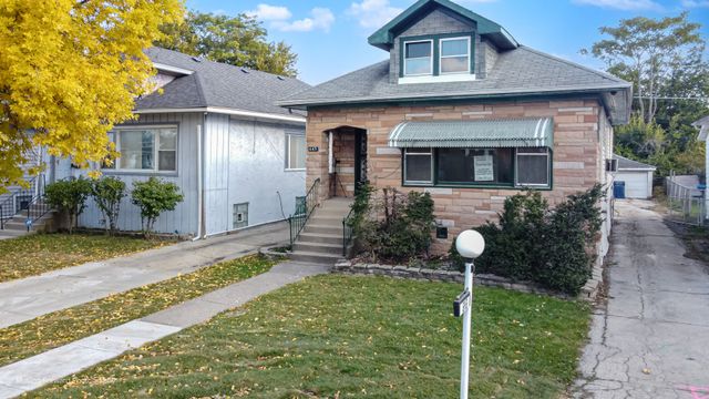 643 S 19th Avenue, Maywood, IL 60153