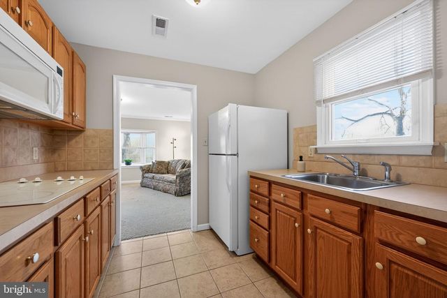 1550 DOE TRAIL LN, Yardley, PA 19067