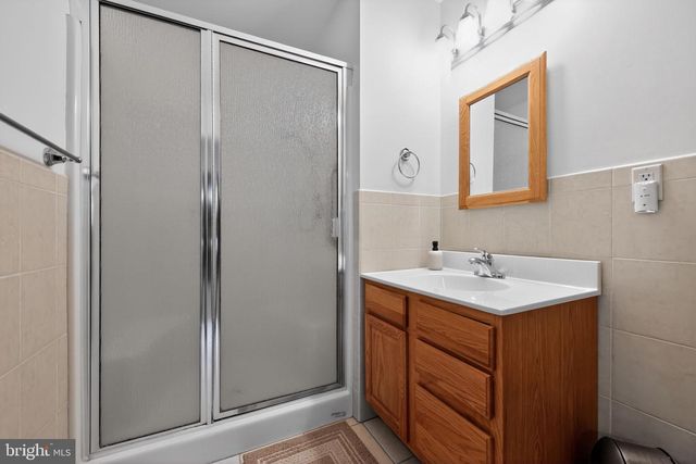 1550 DOE TRAIL LN, Yardley, PA 19067