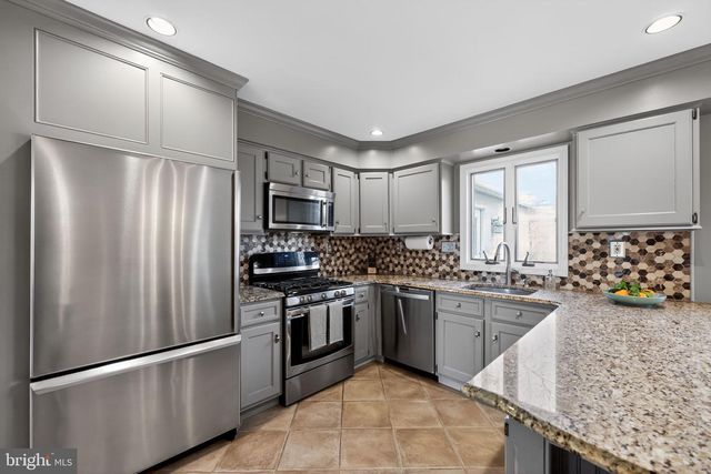 1550 DOE TRAIL LN, Yardley, PA 19067