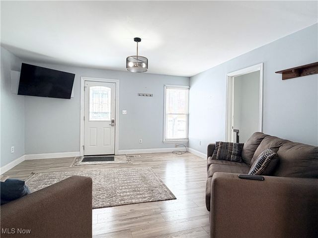 164 N Grant Street, Millersburg, OH 44654