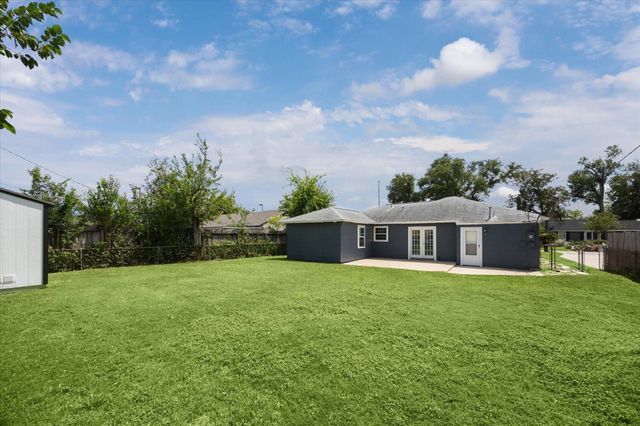 6906 Raton Street, Houston, TX 77055