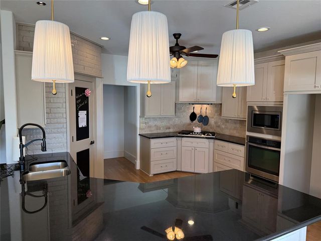 4700 Southcreek Road, Moore, OK 73165