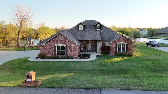 4700 Southcreek Road, Moore, OK 73165