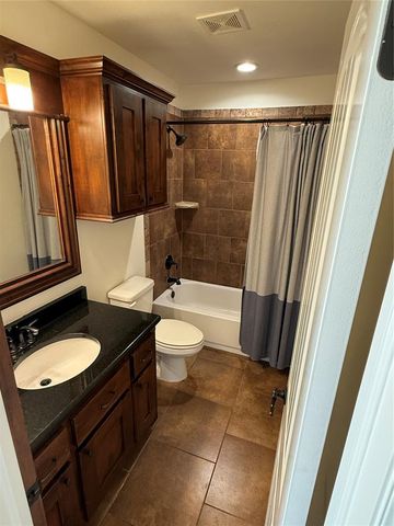 4700 Southcreek Road, Moore, OK 73165