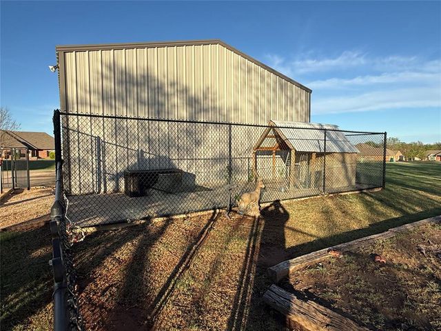 4700 Southcreek Road, Moore, OK 73165