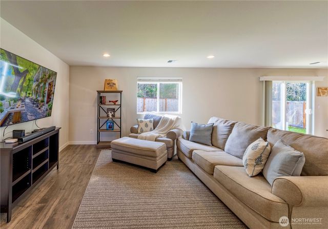 120 Valley Creek Drive, Port Angeles, WA 98362