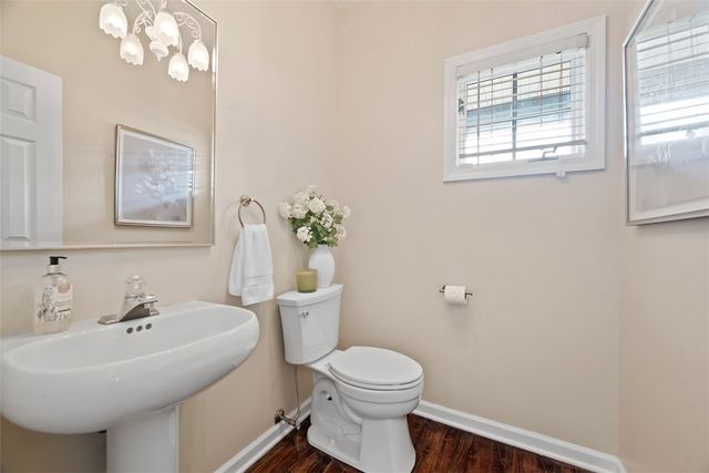 7 Waterside Place, Washington's Landing, PA 15222