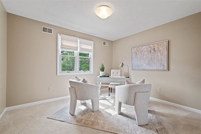 7 Waterside Place, Washington's Landing, PA 15222