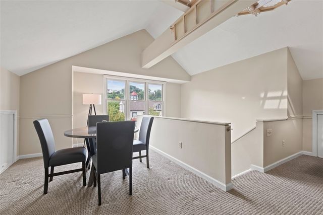 7 Waterside Place, Washington's Landing, PA 15222