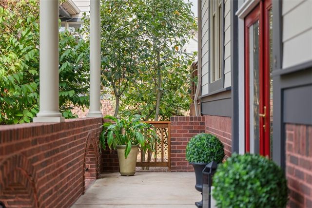 7 Waterside Place, Washington's Landing, PA 15222