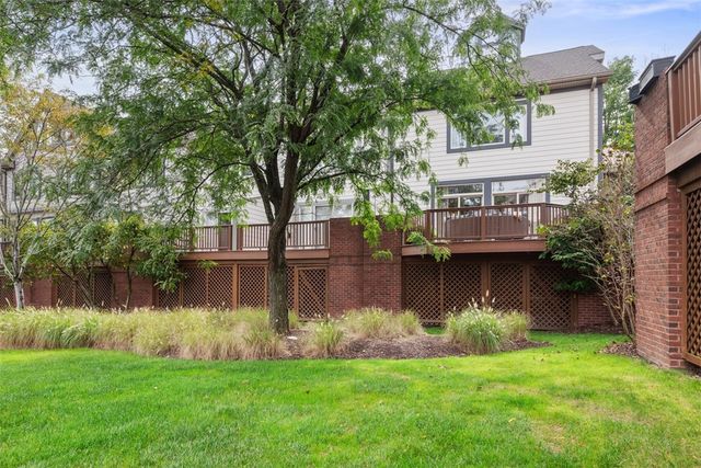 7 Waterside Place, Washington's Landing, PA 15222