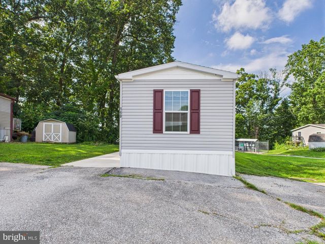 140 RUSTIQUE DR, York, PA 17408