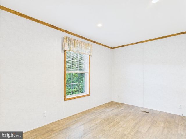 140 RUSTIQUE DR, York, PA 17408