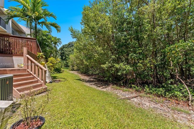 2525 NE 135th St, North Miami, FL 33181