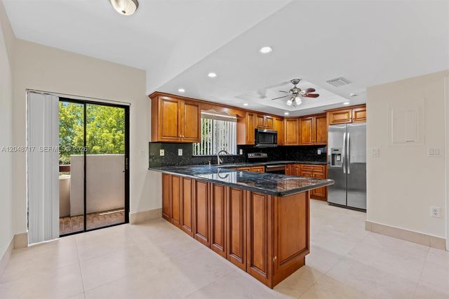 2525 NE 135th St, North Miami, FL 33181