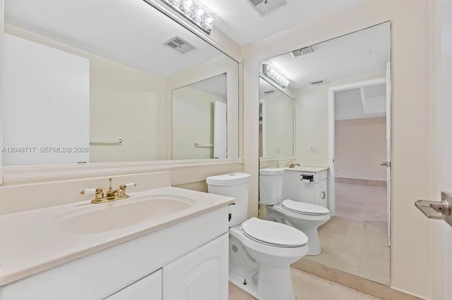 2525 NE 135th St, North Miami, FL 33181