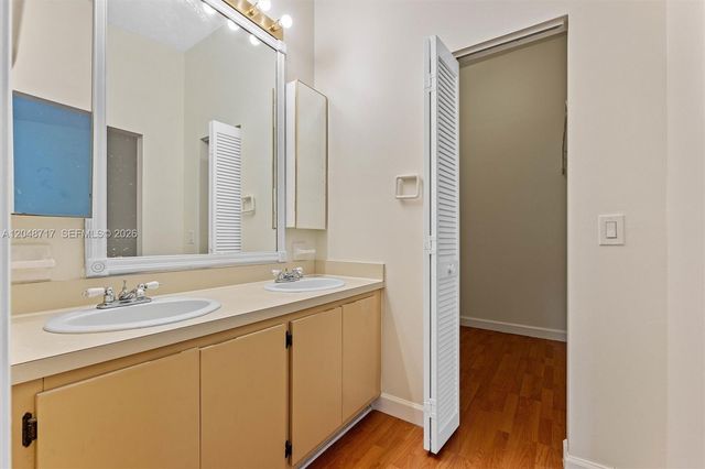2525 NE 135th St, North Miami, FL 33181
