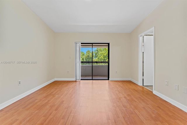 2525 NE 135th St, North Miami, FL 33181