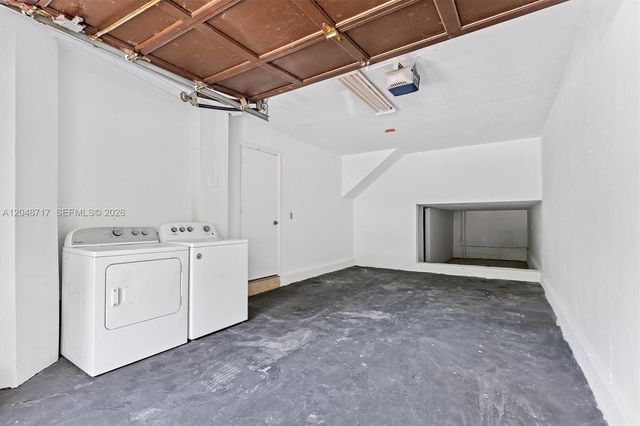 2525 NE 135th St, North Miami, FL 33181