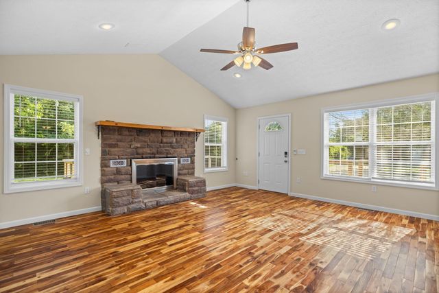 100 Henry Drive, Berea, KY 40403