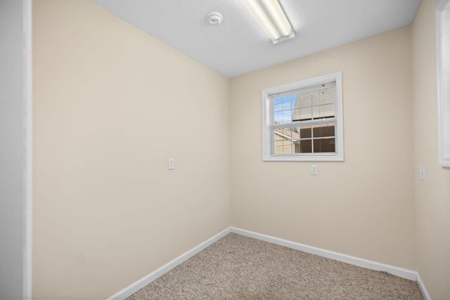 100 Henry Drive, Berea, KY 40403