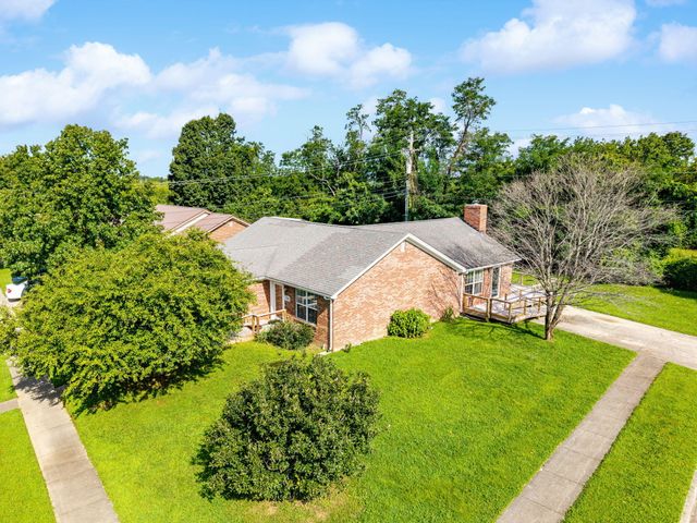 100 Henry Drive, Berea, KY 40403