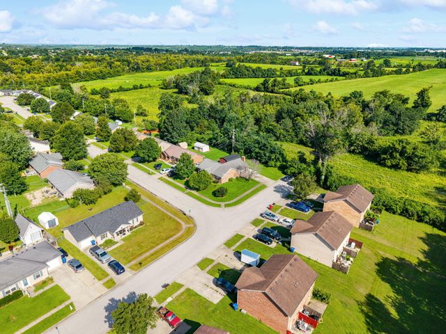 100 Henry Drive, Berea, KY 40403