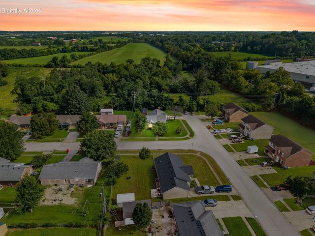 100 Henry Drive, Berea, KY 40403