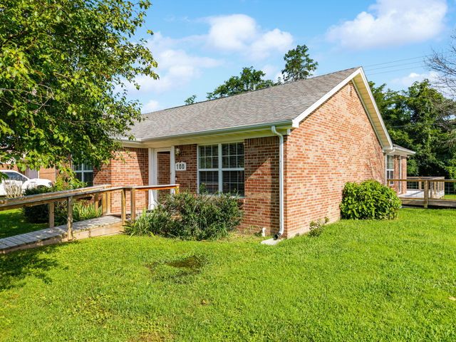 100 Henry Drive, Berea, KY 40403