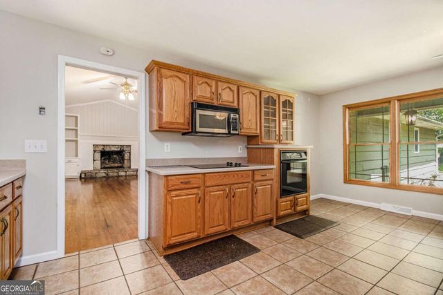 371 Lake Drive SE, Calhoun, GA 30701