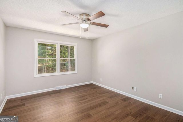 371 Lake Drive SE, Calhoun, GA 30701