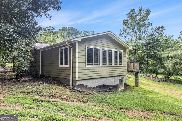 371 Lake Drive SE, Calhoun, GA 30701