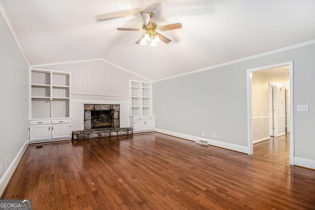 371 Lake Drive SE, Calhoun, GA 30701