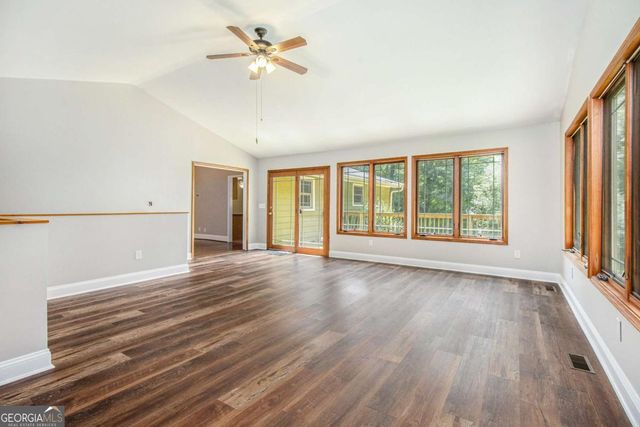 371 Lake Drive SE, Calhoun, GA 30701