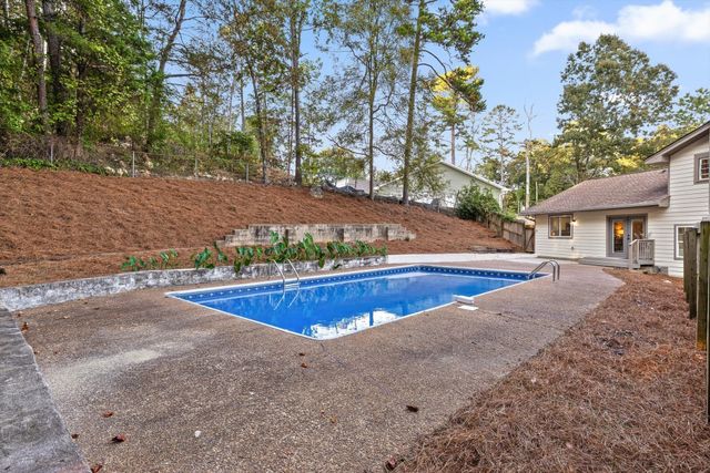 1058 Woodgate Road, Ringgold, GA 30736