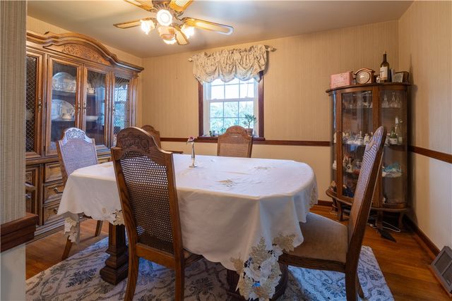 6616 Overlook St, South Park, PA 15129