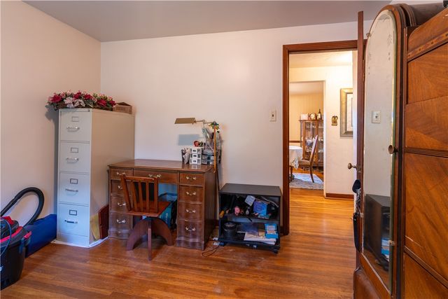 6616 Overlook St, South Park, PA 15129