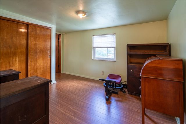 6616 Overlook St, South Park, PA 15129