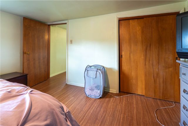 6616 Overlook St, South Park, PA 15129