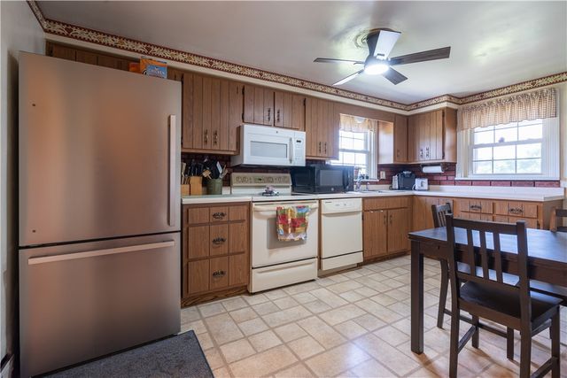 6616 Overlook St, South Park, PA 15129