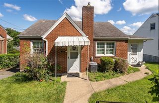 6616 Overlook St, South Park, PA 15129