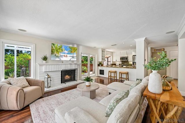 14265 Manzella Dr., San Diego, CA 92129