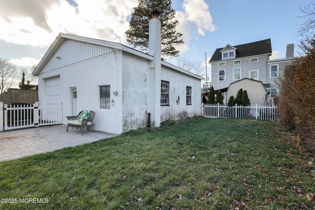 54 Chingarora Avenue, Keyport, NJ 07735