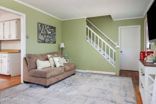 54 Chingarora Avenue, Keyport, NJ 07735