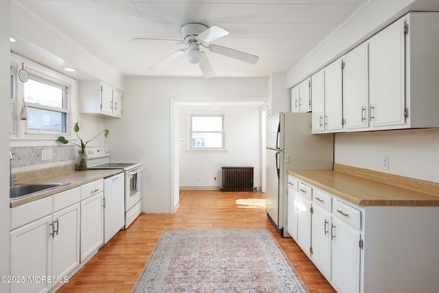 54 Chingarora Avenue, Keyport, NJ 07735