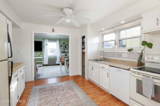 54 Chingarora Avenue, Keyport, NJ 07735