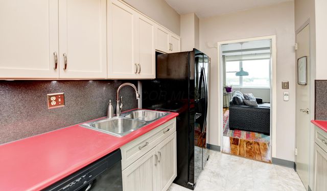 1620 E Broad Street, 606, Columbus, OH 43203