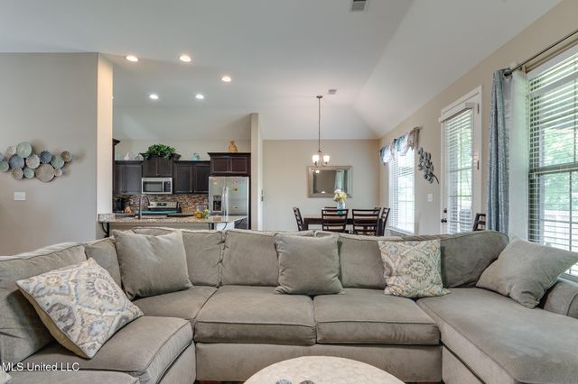 7225 Cowee Lane, Olive Branch, MS 38654