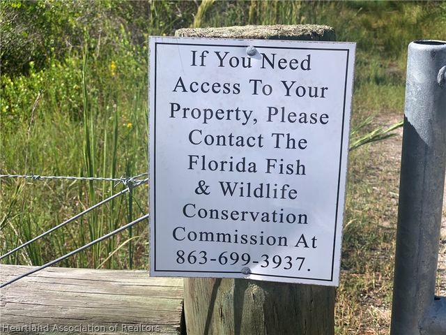 881 Papaya Street, Lake Placid, FL 33852